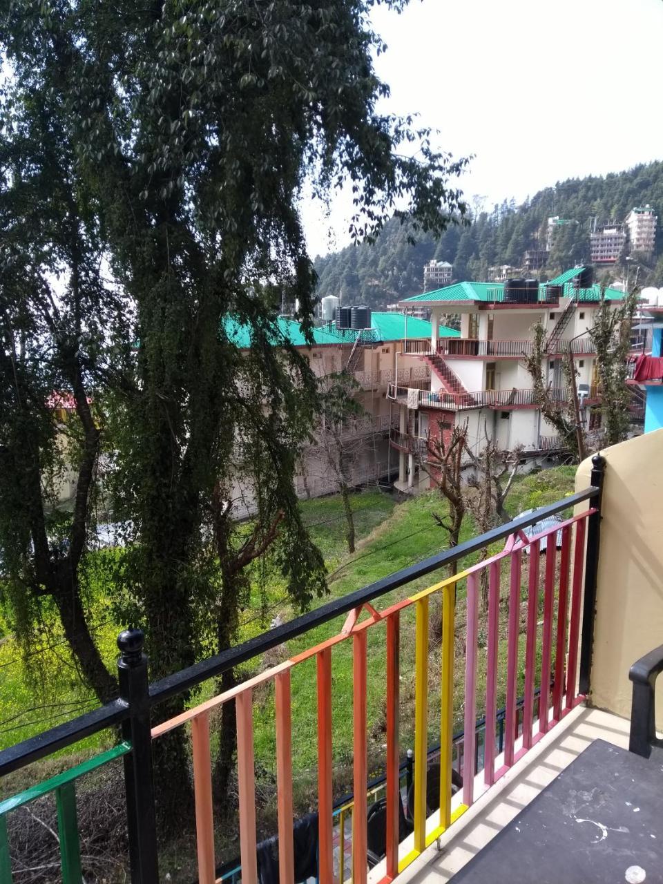 La Vaca India Mcleodganj Hostel แมคลอยด์กันจ์ ภายนอก รูปภาพ