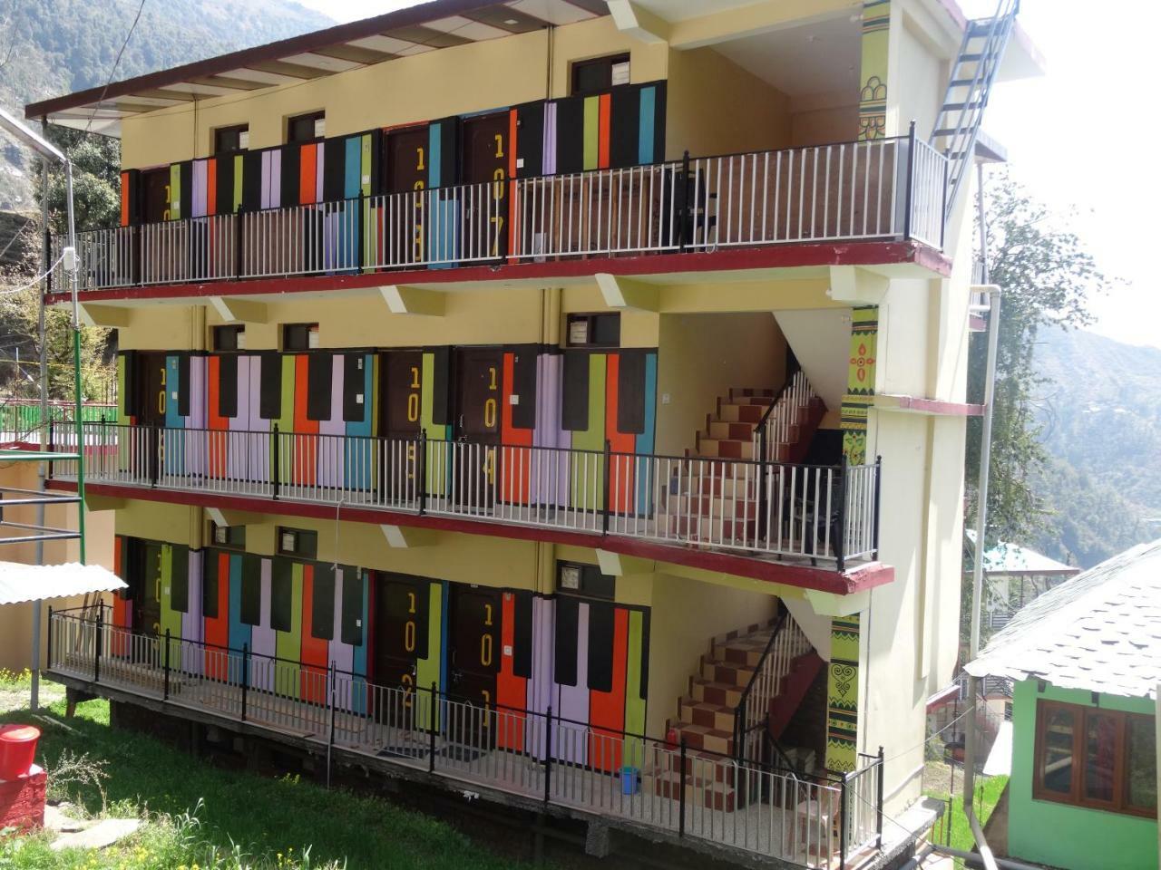 La Vaca India Mcleodganj Hostel แมคลอยด์กันจ์ ภายนอก รูปภาพ