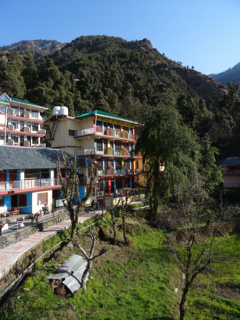 La Vaca India Mcleodganj Hostel แมคลอยด์กันจ์ ภายนอก รูปภาพ
