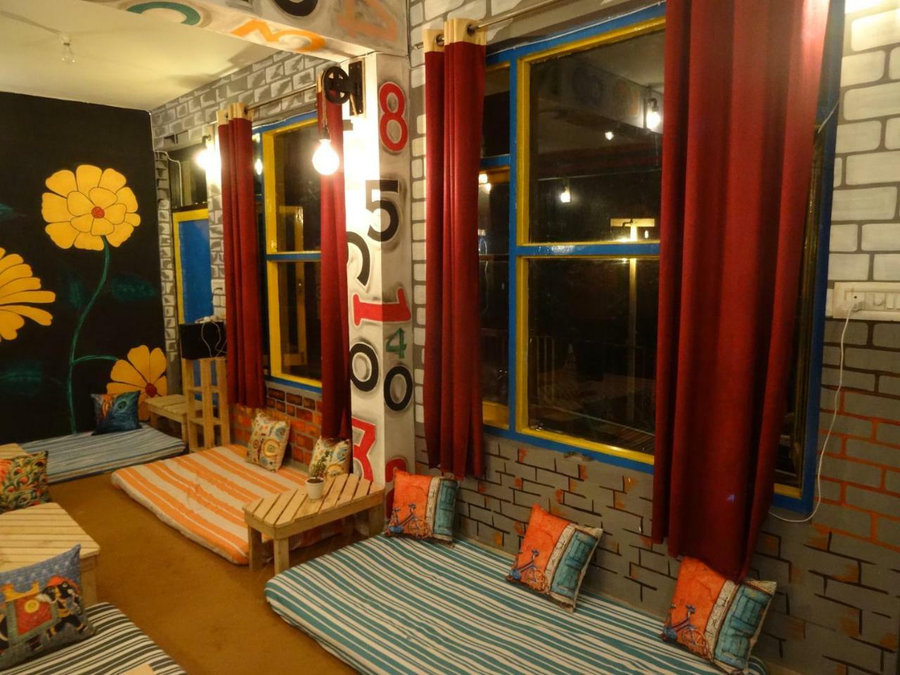 La Vaca India Mcleodganj Hostel แมคลอยด์กันจ์ ภายนอก รูปภาพ