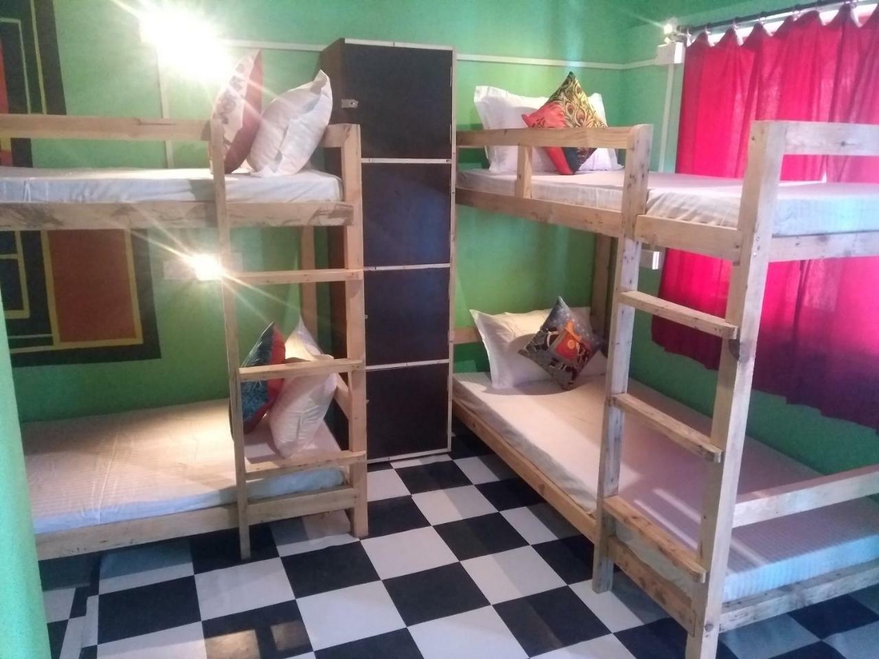 La Vaca India Mcleodganj Hostel แมคลอยด์กันจ์ ภายนอก รูปภาพ