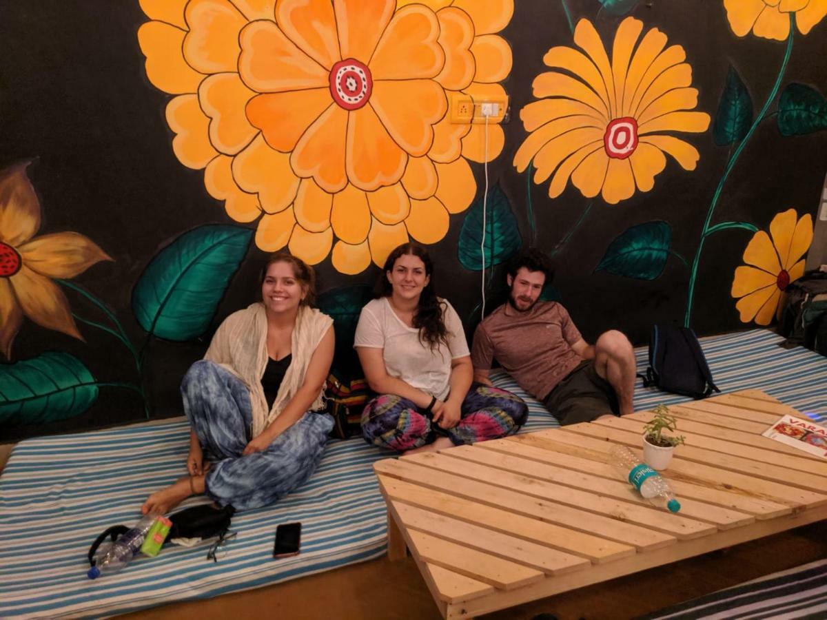 La Vaca India Mcleodganj Hostel แมคลอยด์กันจ์ ภายนอก รูปภาพ