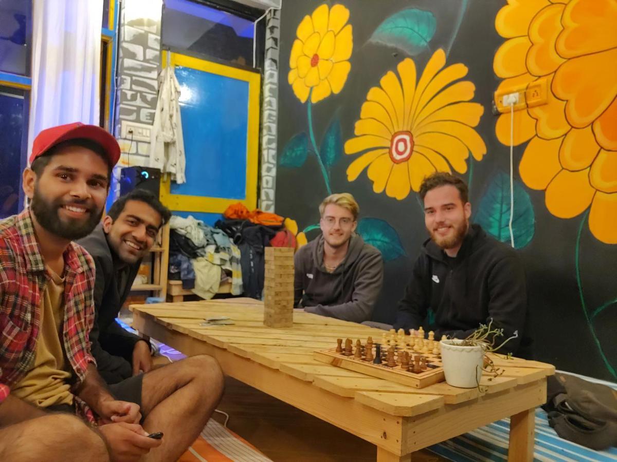 La Vaca India Mcleodganj Hostel แมคลอยด์กันจ์ ภายนอก รูปภาพ